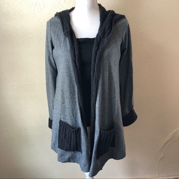 Anthropologie Sweaters - Anthropologie Vanessa Virginia Hooded Cardigan M